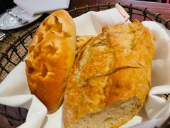 餐前包-Wolfgang’s Steakhouse 沃夫冈牛排馆(上海白玉兰广场店)