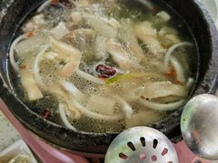 -墨脱石锅椰子鸡•海鲜糟粕醋(榆亚路店)