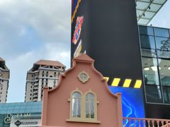 -中航城君尚购物中心