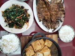 -北京龙庆四季香农家饭庄·灶台鱼·碳烤虹鳟鱼(龙庆峡店)