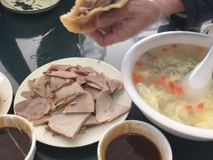 -李连贵酒家熏肉大饼(昆明街店)