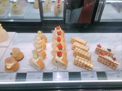 -黑草莓(重庆路店)