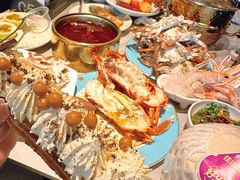 -雍容荟帝王蟹活龙虾展台自助(IFS黑金店)