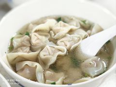 -周震馄饨