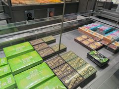 -好利来(上海虹桥新天地Lab主题店)