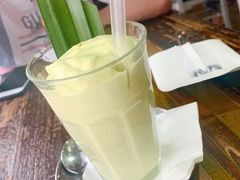 牛油果奶昔-MIKAKU(万达广场上海宝山店)