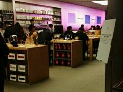 -Apple零售店(华贸购物中心店)