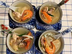 海鲜月婆鸡汤-在湖边私厨小馆