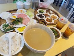 -桥香园云南过桥米线(金马碧鸡店)