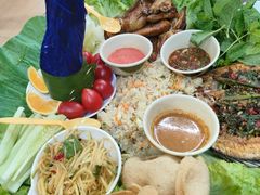 -沐毫傣泐云南菜孔雀宴•手抓饭傣味烧烤(曼听公园店)