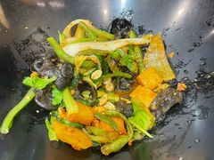 -醉人椒麻辣香锅(上地华联店)