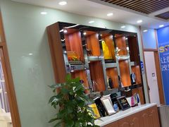 -茂菊口腔连锁(浦东南路店)