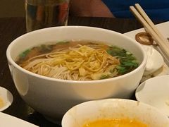 红汤面-黄嘉喜来登酒店-采悦轩中餐厅(滨江中路店)