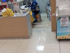 -世纪联华超市(凤起店)