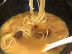-百事佳烧鸭牛腩(上海虹桥站店)