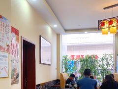 大堂-壹阁胡羊焖饼(特色小吃街店)