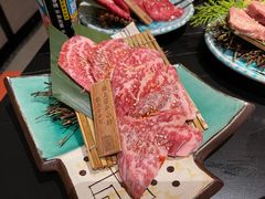 -山川小町·极番烧肉(新地假日广场店)