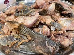 -肖肖酸萝卜鱼火锅(总店)