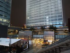 -陆家嘴金融服务广场