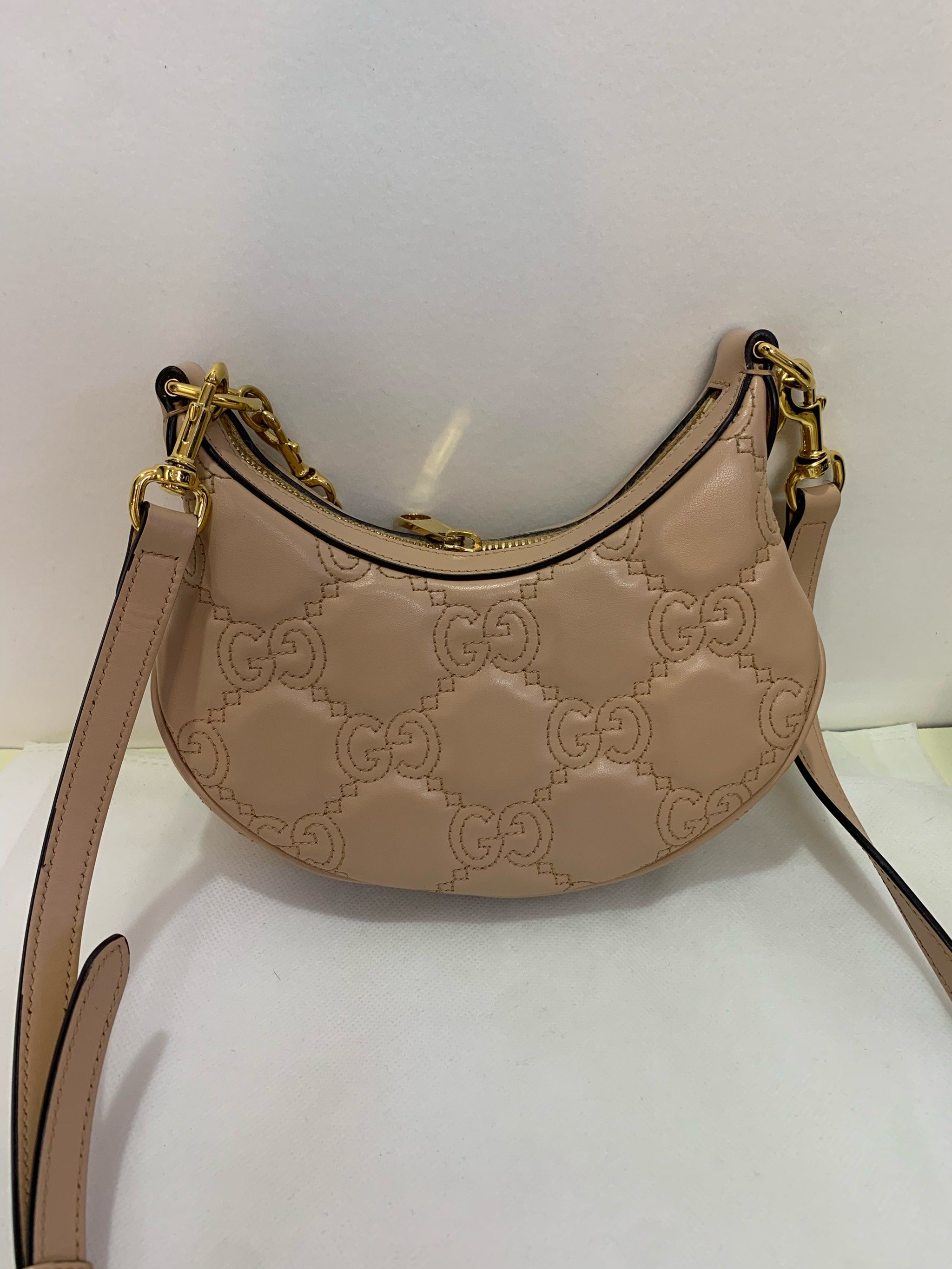 闫学晶事情回转！官媒怒批毫不留情她一反常态毕竟为傲慢买单