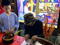 -三亚火车头万人海鲜广场