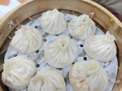 -莱莱小笼·乔艾