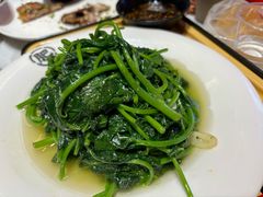 -肥肥虾庄·金牌油焖大虾(首义路店)