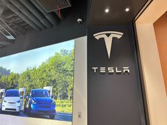 -TESLA 特斯拉(上海太古汇体验店)