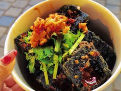 -黑色经典臭豆腐·湖南特产(坡子街店)