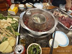 -金鼎雪山牦牛杂火锅(理县总店)