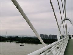 -南京眼步行桥