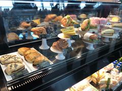 -星巴克(浦东机场T2到达店)