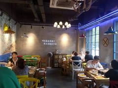-小小河边鱼(天润城店)