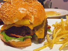 -HELLO 27 意面·沙拉·帕尼尼