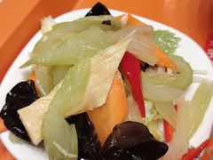 -德元兰州纯汤牛肉面(深圳首店)