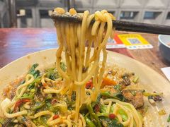 -方铲铲·成都板凳面(滨江银泰店)