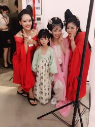 -盘子女人坊生日照·摄影馆(华强店)