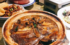 Steamed Turbot Head with Sauce