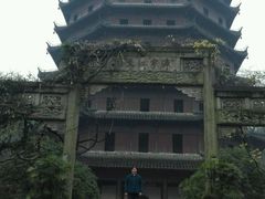 -六和塔文化公园