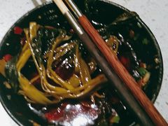 -钢管厂五区小郡肝串串香(蜀都万达店)