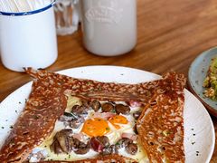 鸡蛋蘑菇熏肉荞麦可丽饼-RAC BAR(安福路店)