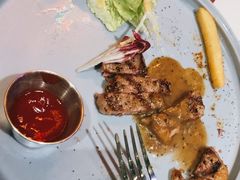 -鲨鱼美式餐厅酒吧Sharky