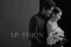 -乐派诗婚纱摄影