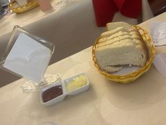 切片面包-华梅西餐厅(哈尔滨中央大街店)