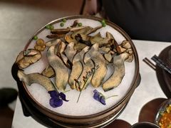 -芸山季·云南山珍菌火锅(人民广场来福士店)