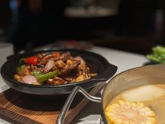 啫啫牛蛙煲-肥仔文澳门猪骨煲(南京西路店)