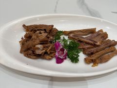 -梅利汴京烤鸭•开封豫菜地标店(东大街店)