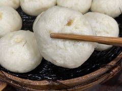 -舒小笼松针小笼包