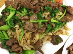 湿炒牛肉粿条-长平肥姐白粥·海鲜打冷