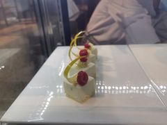 -大中华希尔顿酒店-念自助餐·嗨啤·小龙虾